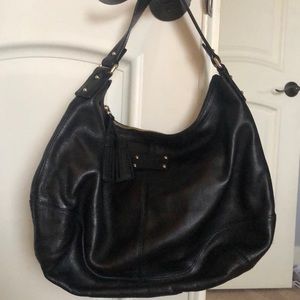 Gently used Kate Spade handbag. Looks brand new!!